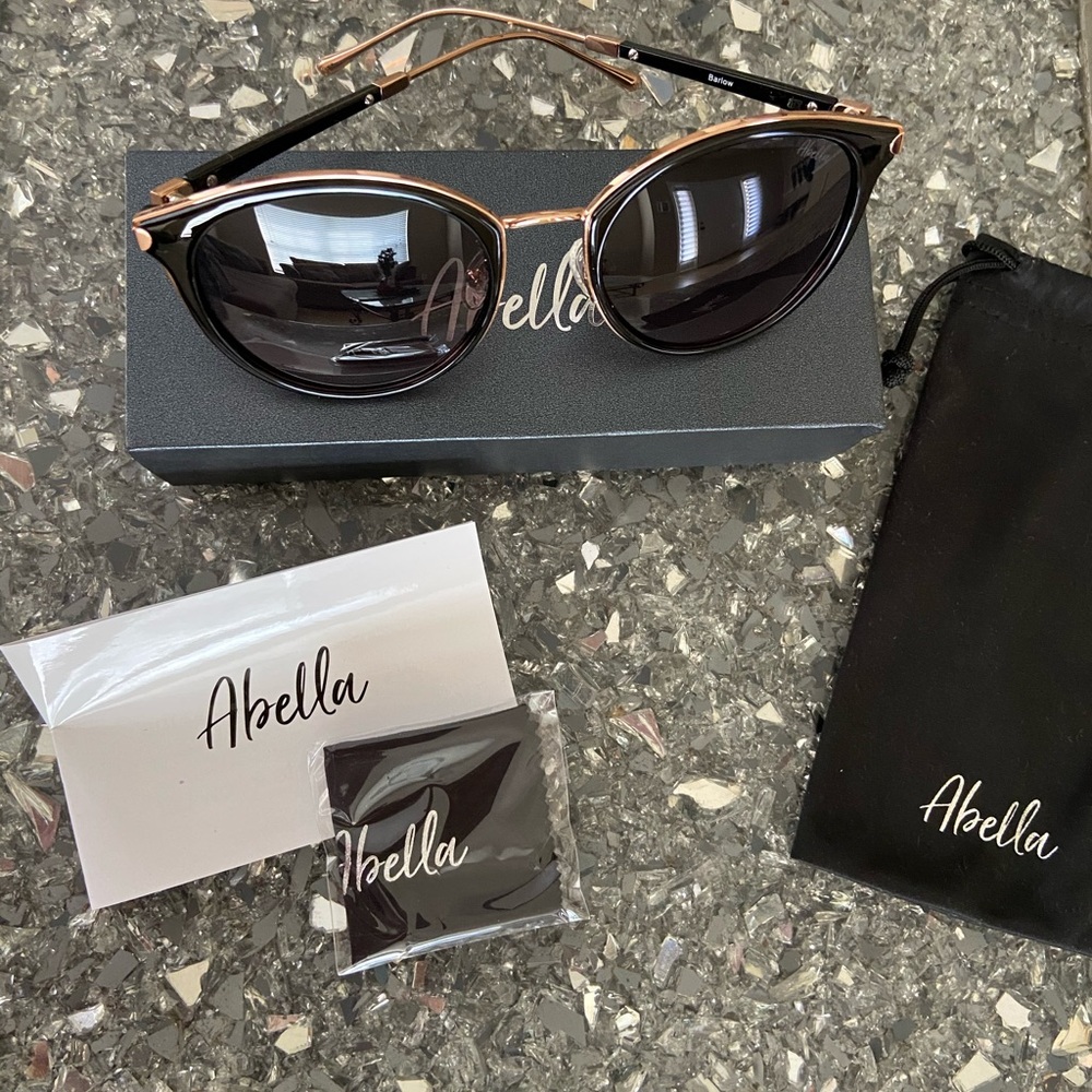 Abella Barlow Sunglasses